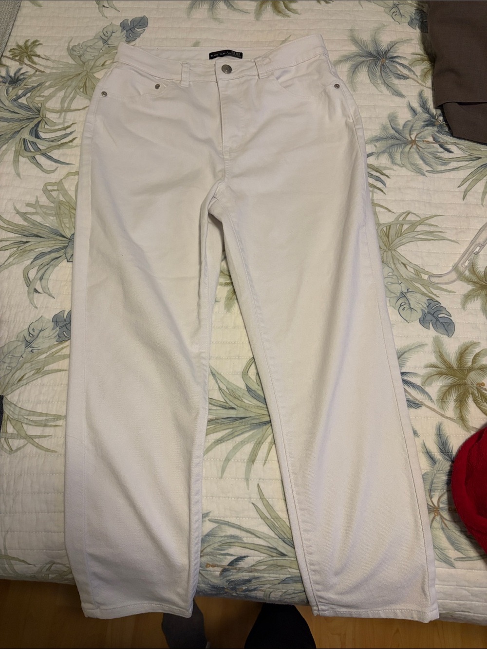 Women's Straight-Leg White Jeans